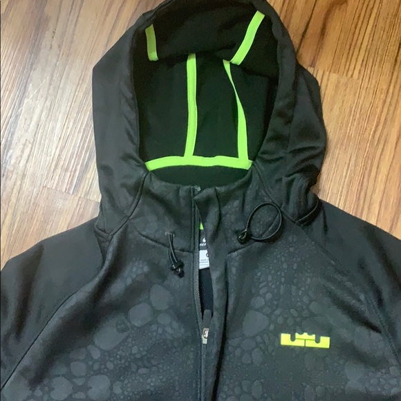 Nike Therma FiT “King James”Men Sweeter - Picture 4 of 10